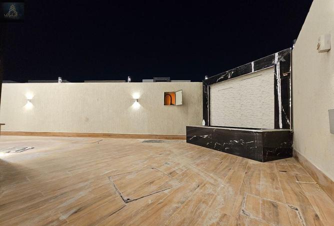 73878201 - Property Image 2