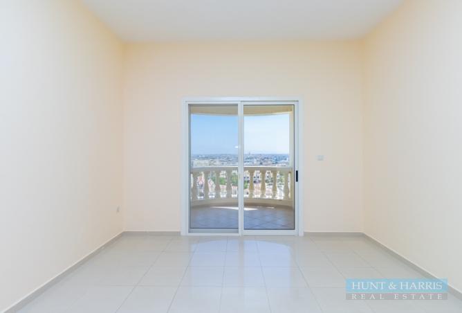 76961221 - Property Image 2