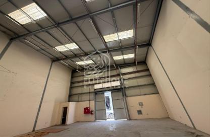 Warehouse - Studio for rent in Industrial Area 12 - Sharjah Industrial Area - Sharjah