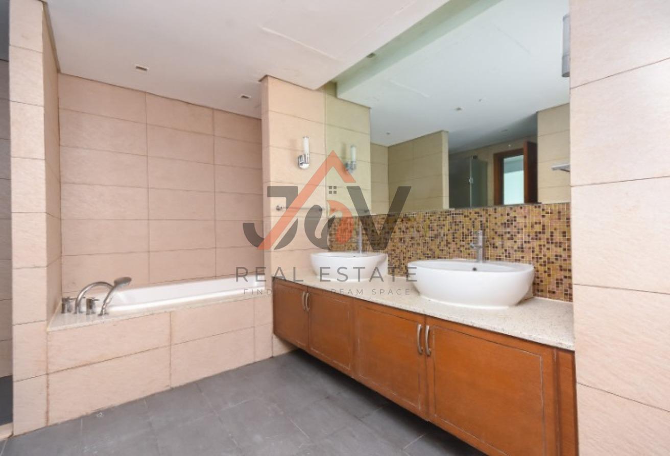 Bldg 06 | Three Beds + Maid's | Full Sea View photo 12