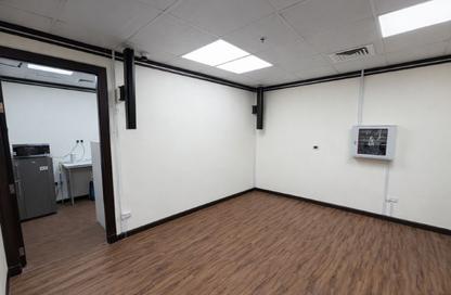 Office Space - Studio - 2 for rent in Makeen Building - Airport Road - Al Garhoud - Dubai