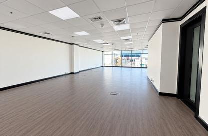 Office Space - Studio - 2 for rent in Makeen Building - Airport Road - Al Garhoud - Dubai