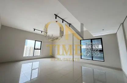 Apartment - 3 Bedrooms - 3 Bathrooms for rent in Gulfa Towers - Al Rashidiya 1 - Al Rashidiya - Ajman