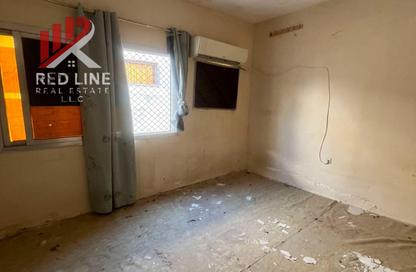 Whole Building - 7+ Bedrooms - 7+ Bathrooms for rent in Al Ghafia - Al Riqqa - Sharjah