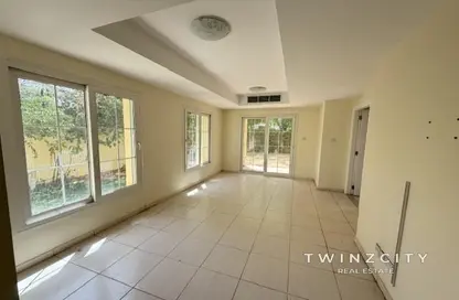 فيلا - 2 غرف نوم - 2 حمامات للايجار في الينابيع 7 - الينابيع - دبي فيلا - 2 غرف نوم - 2 حمامات للايجار في الينابيع 7 - الينابيع - دبي