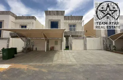 فيلا - 5 غرف نوم - 7 حمامات للايجار في الحليو 2 - الحليو - عجمان