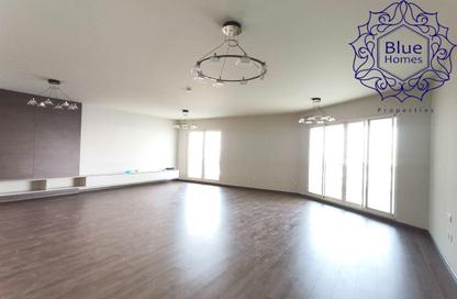 Apartment - 3 Bedrooms - 4 Bathrooms for rent in SG Al Majaz Building - Al Majaz - Sharjah Apartment - 3 Bedrooms - 4 Bathrooms for rent in SG Al Majaz Building - Al Majaz - Sharjah