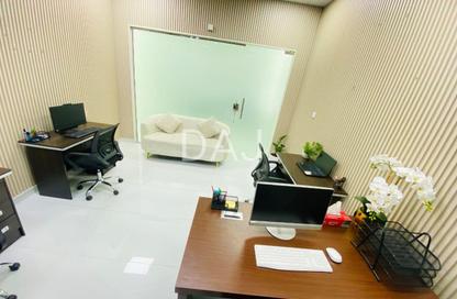 Office Space - Studio - 1 Bathroom for rent in Red Avenue - Al Garhoud - Dubai