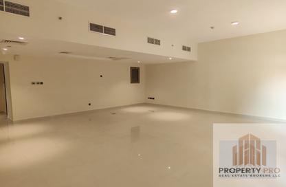 Office Space - Studio - 1 Bathroom for rent in Gevora Hotel - Sheikh Zayed Road - Dubai