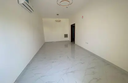 شقة - 2 غرف نوم - 3 حمامات للايجار في فلل الروضة 3 - 3  الروضة - الروضة - عجمان