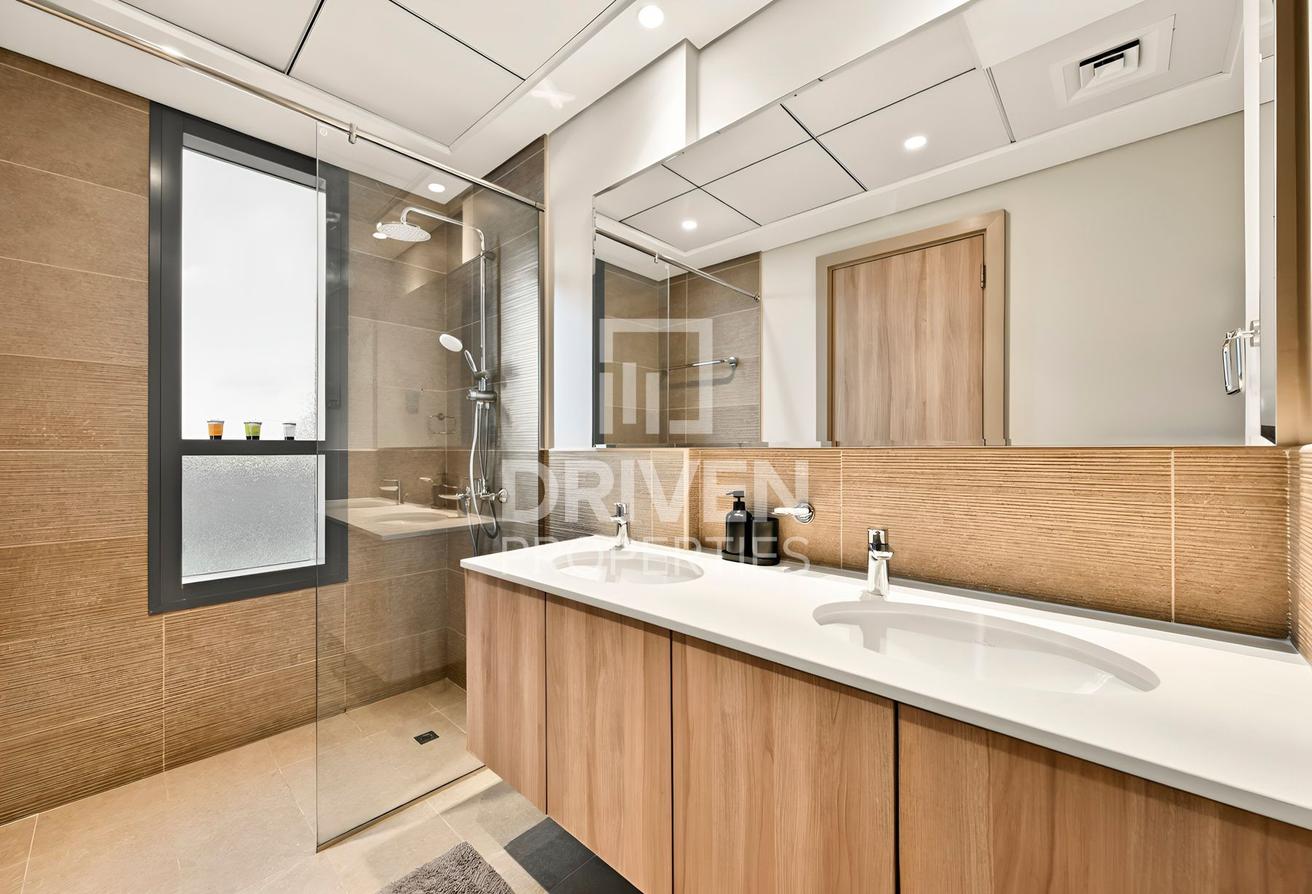 Spacious | Furnished | Corner Unit | Large Terrace photo 22