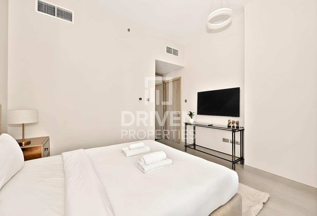 Spacious | Furnished | Corner Unit | Large Terrace photo 12
