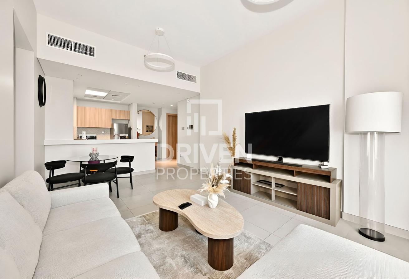 Spacious | Furnished | Corner Unit | Large Terrace photo 6