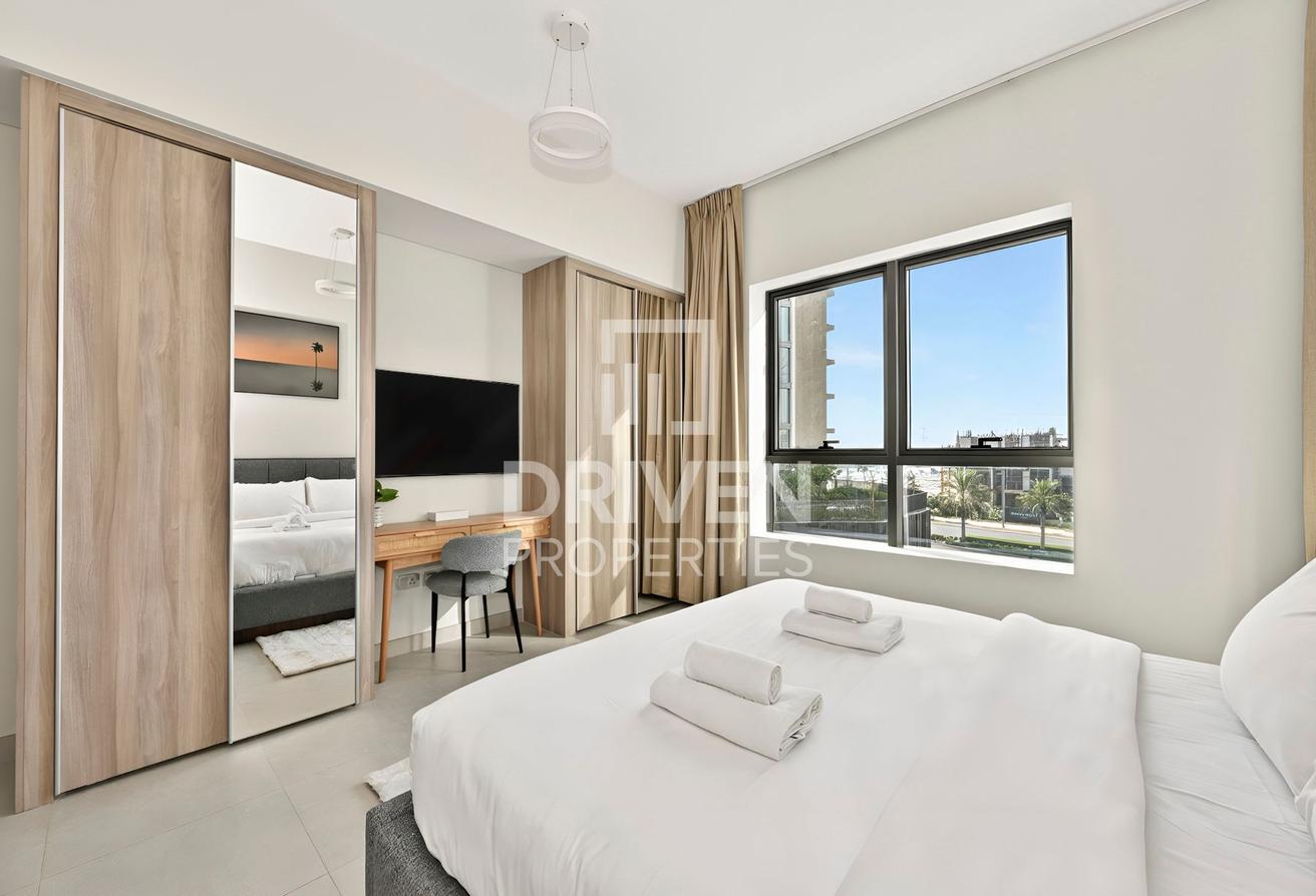 Spacious | Furnished | Corner Unit | Large Terrace photo 11