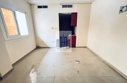 Apartment - Studio - 1 Bathroom for rent in Fire Station Road - Muwaileh - Sharjah
