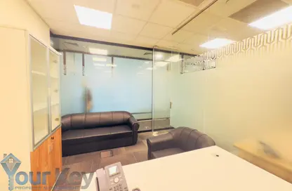 مركز أعمال - 1 حمام للايجار في برج كونراد التجاري - شارع الشيخ زايد - دبي