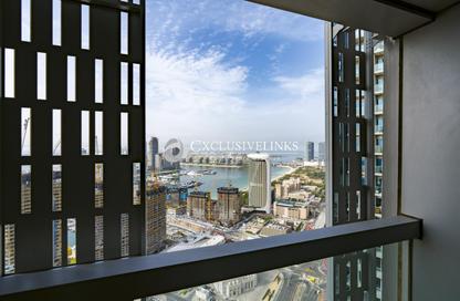 Apartment - 1 - 2 for rent in Cayan Tower - Dubai Marina - Dubai