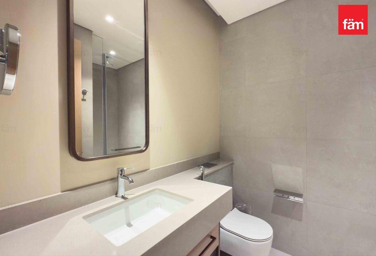 Vacant | Burj Khalifa View | Unfurnished photo 16