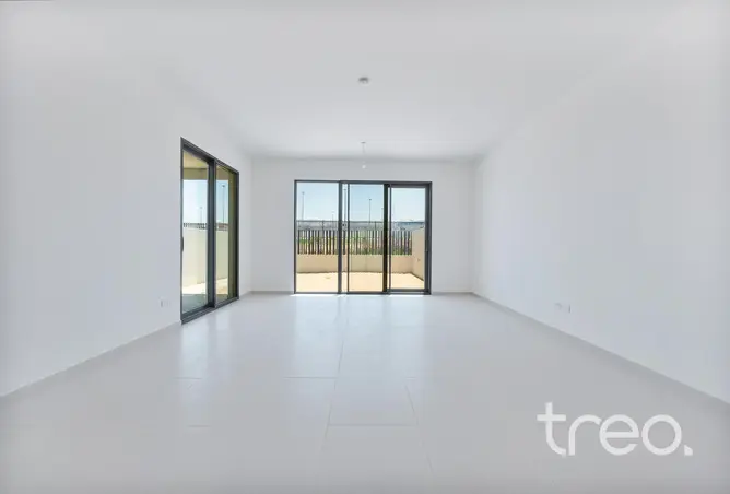 100823137 - Property Image 2