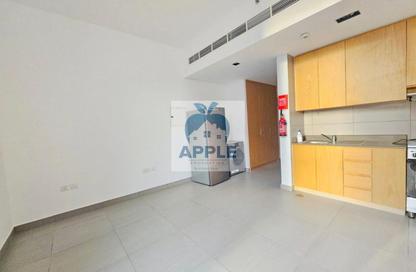 Apartment - Studio - 1 Bathroom for rent in Al Mamsha - Muwaileh - Sharjah