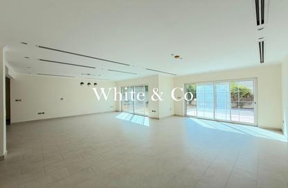 Villa - 4 Bedrooms - 5 Bathrooms for sale in Legacy Small - Legacy - Jumeirah Park - Dubai