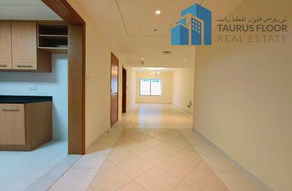 Apartment - 2 Bedrooms - 2 Bathrooms for rent in 21st Century Tower - Sheikh Zayed Road - Dubai