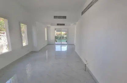 فيلا - 3 غرف نوم - 3 حمامات للايجار في الينابيع 14 - الينابيع - دبي