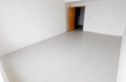 Apartment - 2 Bedrooms - 2 Bathrooms for rent in New Al Taawun Road - Al Taawun - Sharjah