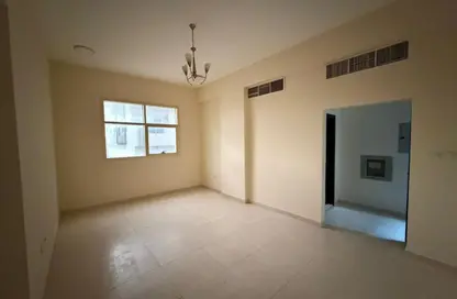 Apartment - 2 Bedrooms - 2 Bathrooms for rent in Al Jurf 2 - Al Jurf - Ajman Downtown - Ajman