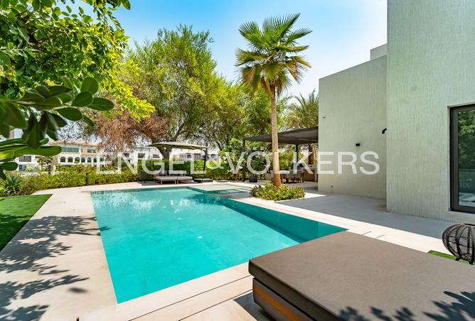 Lake Views | Fully Extended | 5 Bedrooms — photo 2