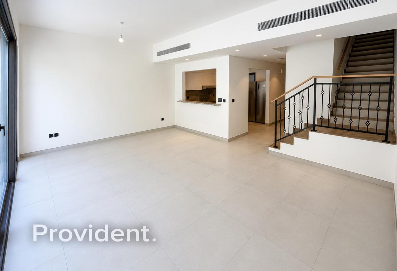 Brand New | Multiple Cheques | Available in August photo 5