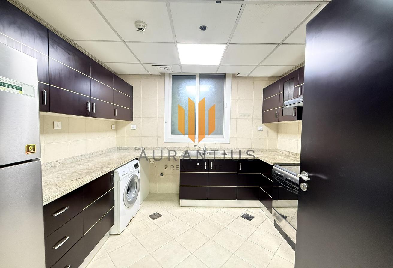 Chiller Free| White Goods| Vacant| Spacious 1BR photo 10