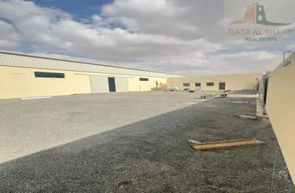 مستودع - استوديو - 2 حمامات للبيع في الصجعة الصناعية - الصجعة - الشارقة