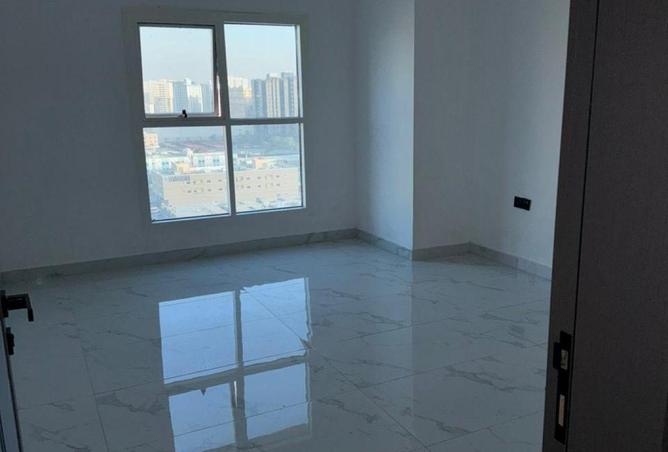 87461687 - Property Image 2