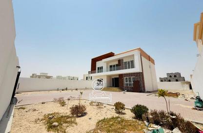 Villa - 4 Bedrooms - 6 Bathrooms for rent in Madinat Al Riyad - Abu Dhabi
