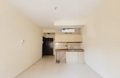 Apartment - 1 Bathroom for rent in Al Shamsi 1 - Muwaileh Commercial - Sharjah