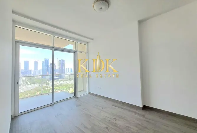 100825468 - Property Image 2