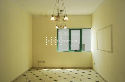 Apartment - 2 Bedrooms - 1 Bathroom for rent in Bisharah Building - Al Mankhool - Bur Dubai - Dubai