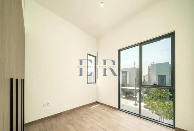 73111033 - صورة العقار 3