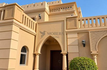 Villa - 5 - 7 for rent in Garden Homes Frond A - Garden Homes - Palm Jumeirah - Dubai