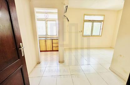 Apartment - Studio - 1 for rent in Fire Station Road - Muwaileh - Sharjah