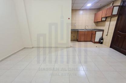 Apartment - Studio - 1 for rent in Fire Station Road - Muwaileh - Sharjah