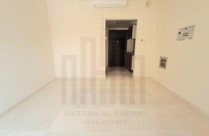 Apartment - Studio - 1 for rent in Fire Station Road - Muwaileh - Sharjah