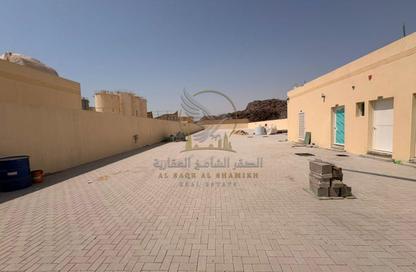 Land - Studio for rent in Al Jlail - Al Sajaa - Sharjah