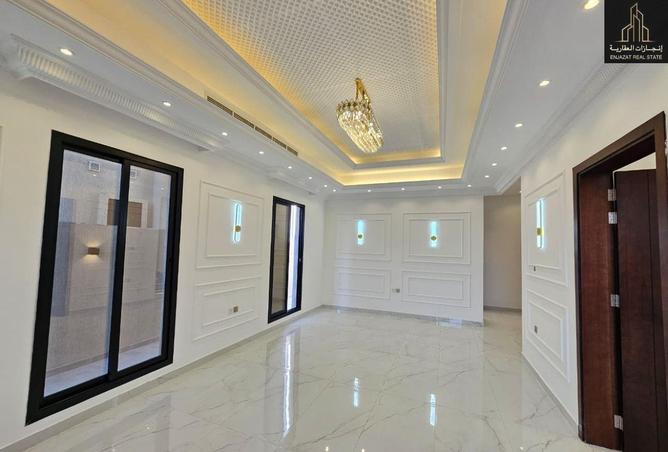 65171727 - Property Image 2