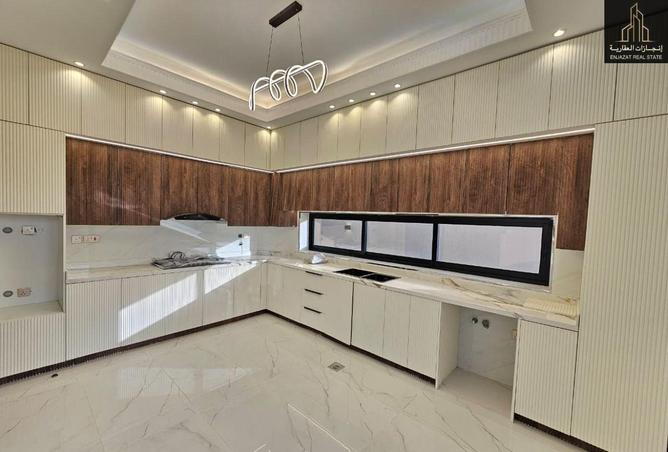 65171727 - Property Image 3