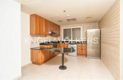Apartment - 1 Bedroom - 2 Bathrooms for sale in Princess Tower - Dubai Marina - Dubai