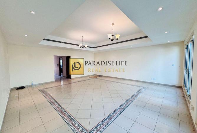 98689912 - Property Image 2