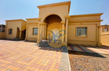 Villa - 4 Bedrooms - 4 Bathrooms for rent in Al Dhait South - Al Dhait - Ras Al Khaimah Villa - 4 Bedrooms - 4 Bathrooms for rent in Al Dhait South - Al Dhait - Ras Al Khaimah