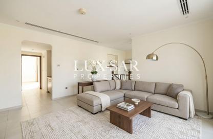 Villa - 3 Bedrooms - 4 Bathrooms for rent in District 7 - Jumeirah Park - Dubai Villa - 3 Bedrooms - 4 Bathrooms for rent in District 7 - Jumeirah Park - Dubai